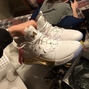 Nike PG3 nasa